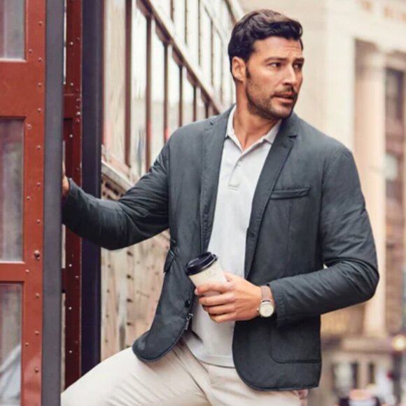 Untuckit Caladoc Blazer Jacket Travel Sport Coat Sz M - Picture 1 of 6